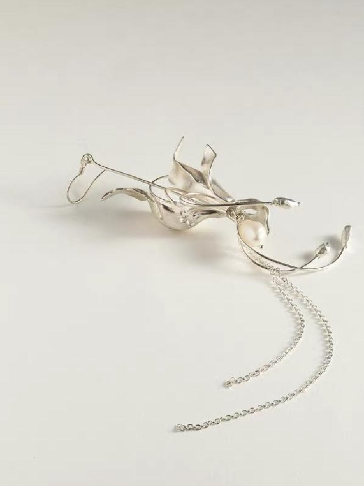 【745】手作り ハンドメイド シルバー 立体フラワー ピアス レディース ロングチェーン 高級感 エレガント イヤリング